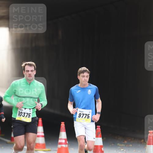 05.10.2025 - 20. swb-Marathon Bremen Michael Strokosch http://msf.ph/oto/9210668 05.10.2025 10:38:17 Laufen 0, 10375, 9775 meine-sportfotos.de