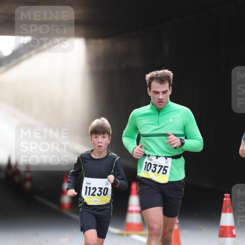 05.10.2025 - 20. swb-Marathon Bremen Michael Strokosch http://msf.ph/oto/9210670 05.10.2025 10:38:18 Laufen 11230, 10375 meine-sportfotos.de