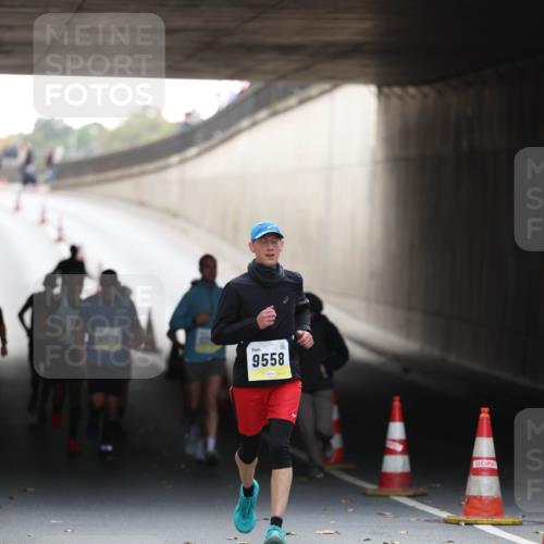 05.10.2025 - 20. swb-Marathon Bremen Michael Strokosch http://msf.ph/oto/9210679 05.10.2025 10:38:27 Laufen 9558 meine-sportfotos.de