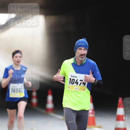 05.10.2025 - 20. swb-Marathon Bremen Michael Strokosch http://msf.ph/oto/9210717 05.10.2025 10:38:42 Laufen 10961, 10474 meine-sportfotos.de