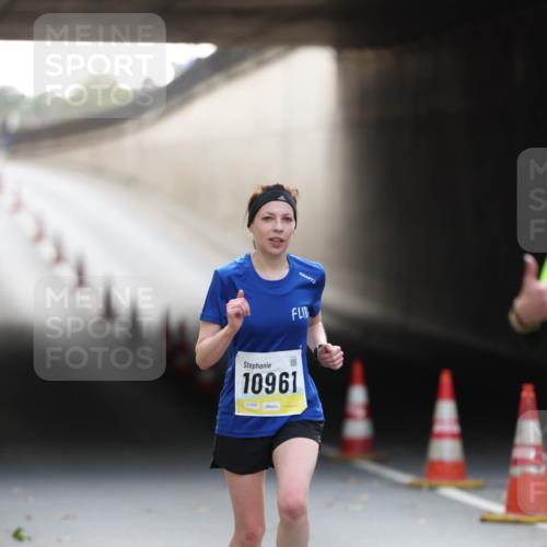 05.10.2025 - 20. swb-Marathon Bremen Michael Strokosch http://msf.ph/oto/9210718 05.10.2025 10:38:42 Laufen 10961, 01888 meine-sportfotos.de