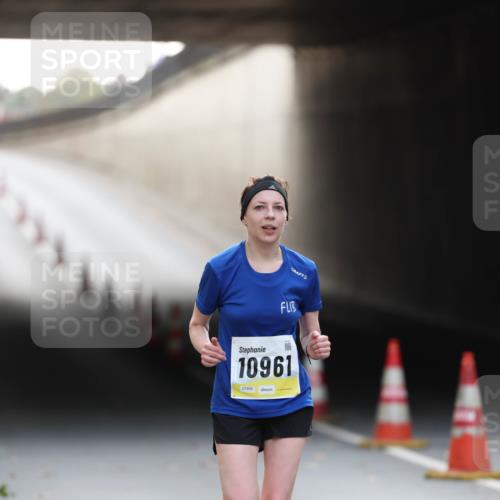 05.10.2025 - 20. swb-Marathon Bremen Michael Strokosch http://msf.ph/oto/9210719 05.10.2025 10:38:43 Laufen 10961, 01888 meine-sportfotos.de