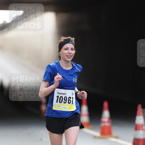 05.10.2025 - 20. swb-Marathon Bremen Michael Strokosch http://msf.ph/oto/9210721 05.10.2025 10:38:43 Laufen 10961, 01888 meine-sportfotos.de