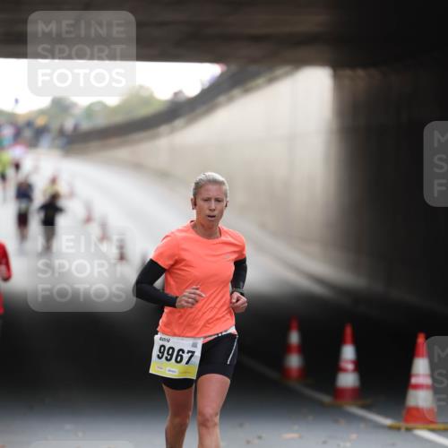 05.10.2025 - 20. swb-Marathon Bremen Michael Strokosch http://msf.ph/oto/9210724 05.10.2025 10:38:49 Laufen 9967 meine-sportfotos.de