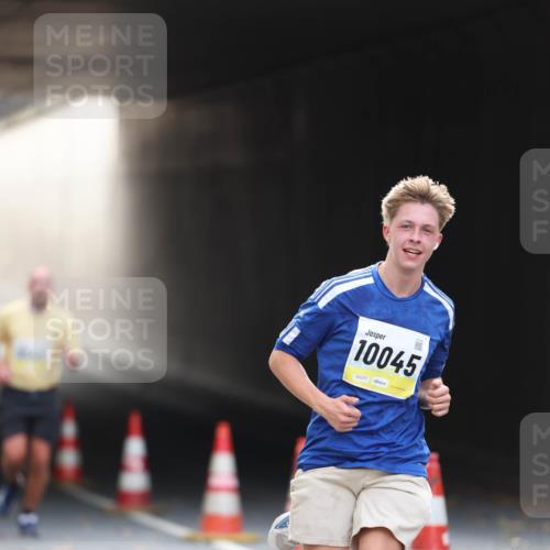 05.10.2025 - 20. swb-Marathon Bremen Michael Strokosch http://msf.ph/oto/9210750 05.10.2025 10:39:05 Laufen 10045, 02077 meine-sportfotos.de