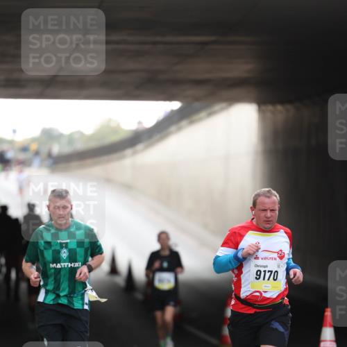 05.10.2025 - 20. swb-Marathon Bremen Michael Strokosch http://msf.ph/oto/9210789 05.10.2025 10:39:21 Laufen 9170 meine-sportfotos.de