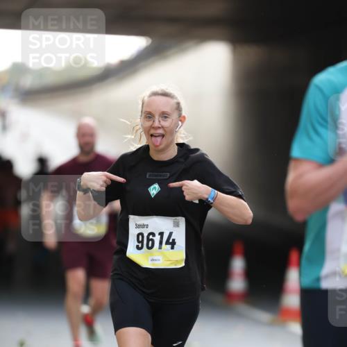 05.10.2025 - 20. swb-Marathon Bremen Michael Strokosch http://msf.ph/oto/9210796 05.10.2025 10:39:28 Laufen 9614 meine-sportfotos.de