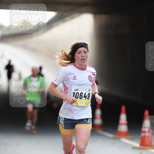 05.10.2025 - 20. swb-Marathon Bremen Michael Strokosch http://msf.ph/oto/9210839 05.10.2025 10:39:50 Laufen 4, 10649 meine-sportfotos.de