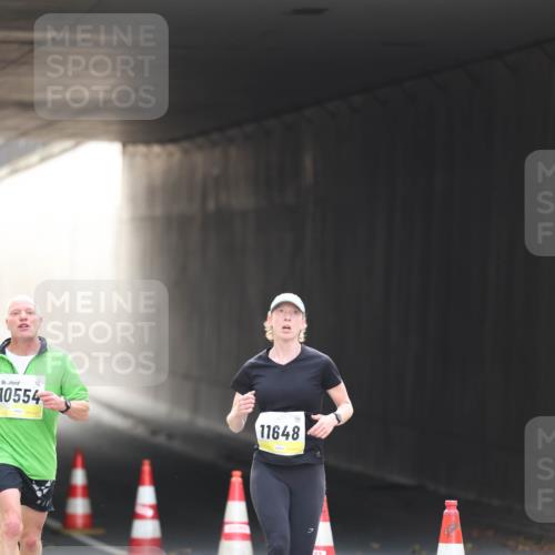 05.10.2025 - 20. swb-Marathon Bremen Michael Strokosch http://msf.ph/oto/9210846 05.10.2025 10:39:53 Laufen 10554, 11648 meine-sportfotos.de