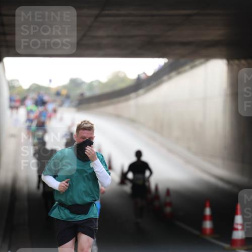 05.10.2025 - 20. swb-Marathon Bremen Michael Strokosch http://msf.ph/oto/9210856 05.10.2025 10:39:57 Laufen  meine-sportfotos.de