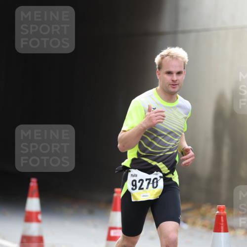 05.10.2025 - 20. swb-Marathon Bremen Michael Strokosch http://msf.ph/oto/9210860 05.10.2025 10:39:59 Laufen 9270 meine-sportfotos.de