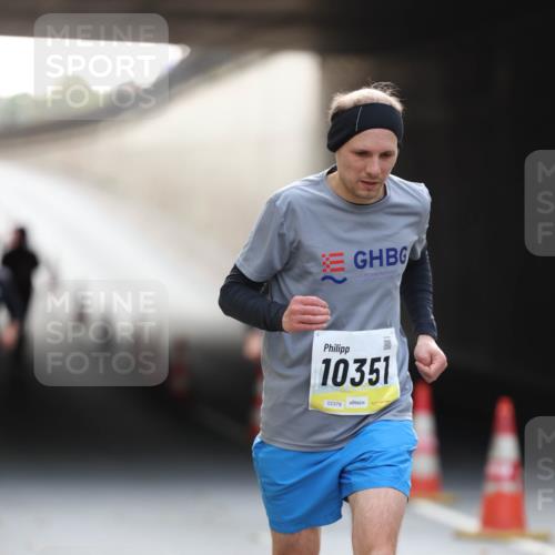 05.10.2025 - 20. swb-Marathon Bremen Michael Strokosch http://msf.ph/oto/9210866 05.10.2025 10:40:02 Laufen 10351, 02379 meine-sportfotos.de