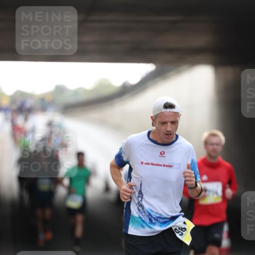 05.10.2025 - 20. swb-Marathon Bremen Michael Strokosch http://msf.ph/oto/9210887 05.10.2025 10:40:11 Laufen 2023, 18, 98 meine-sportfotos.de