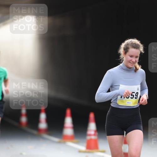 05.10.2025 - 20. swb-Marathon Bremen Michael Strokosch http://msf.ph/oto/9210896 05.10.2025 10:40:16 Laufen 59 meine-sportfotos.de