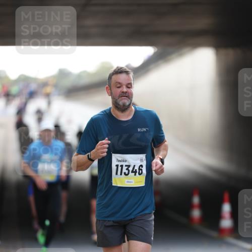 05.10.2025 - 20. swb-Marathon Bremen Michael Strokosch http://msf.ph/oto/9210908 05.10.2025 10:40:20 Laufen 11346 meine-sportfotos.de