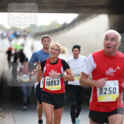 05.10.2025 - 20. swb-Marathon Bremen Michael Strokosch http://msf.ph/oto/9210947 05.10.2025 10:40:39 Laufen 634, 10053, 9250 meine-sportfotos.de