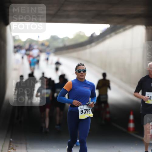 05.10.2025 - 20. swb-Marathon Bremen Michael Strokosch http://msf.ph/oto/9210968 05.10.2025 10:40:49 Laufen 9396, 88 meine-sportfotos.de