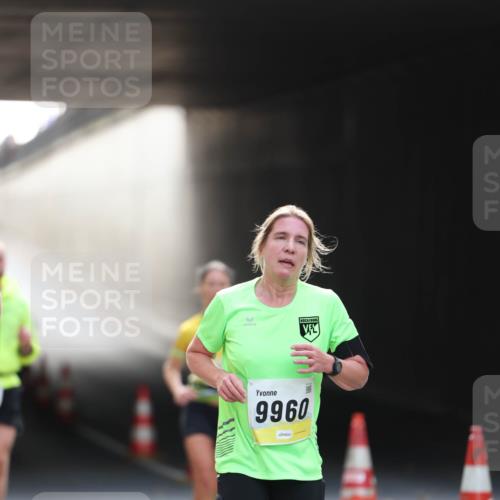 05.10.2025 - 20. swb-Marathon Bremen Michael Strokosch http://msf.ph/oto/9211002 05.10.2025 10:41:03 Laufen 9960 meine-sportfotos.de