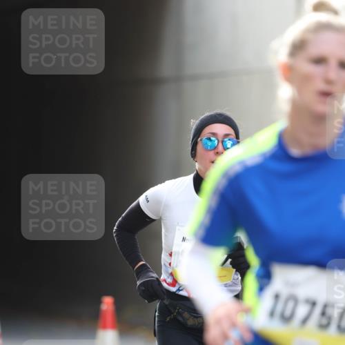 05.10.2025 - 20. swb-Marathon Bremen Michael Strokosch http://msf.ph/oto/9211104 05.10.2025 10:41:57 Laufen 10750 meine-sportfotos.de