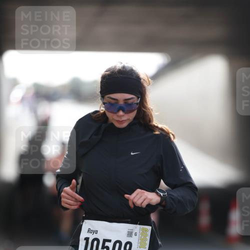 05.10.2025 - 20. swb-Marathon Bremen Michael Strokosch http://msf.ph/oto/9211133 05.10.2025 10:42:12 Laufen 10509, 10509 meine-sportfotos.de
