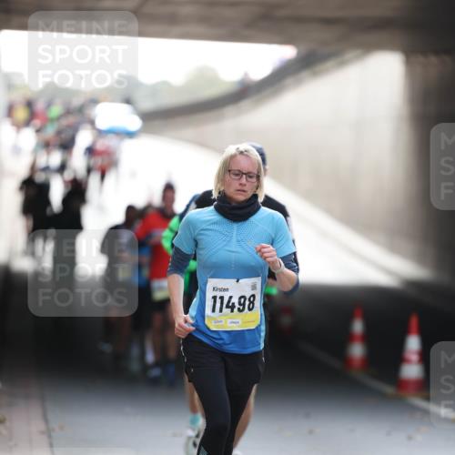 05.10.2025 - 20. swb-Marathon Bremen Michael Strokosch http://msf.ph/oto/9211182 05.10.2025 10:42:33 Laufen 11498 meine-sportfotos.de