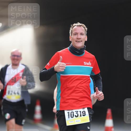 05.10.2025 - 20. swb-Marathon Bremen Michael Strokosch http://msf.ph/oto/9211196 05.10.2025 10:42:40 Laufen 1244, 10319, 01910 meine-sportfotos.de
