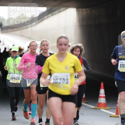 05.10.2025 - 20. swb-Marathon Bremen Michael Strokosch http://msf.ph/oto/9211281 05.10.2025 10:43:19 Laufen 10428, 92, 10303, 40, 40, 1118 meine-sportfotos.de