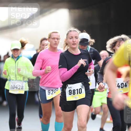 05.10.2025 - 20. swb-Marathon Bremen Michael Strokosch http://msf.ph/oto/9211285 05.10.2025 10:43:21 Laufen 10428, 922, 9810, 404 meine-sportfotos.de