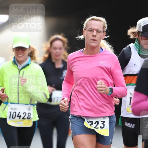 05.10.2025 - 20. swb-Marathon Bremen Michael Strokosch http://msf.ph/oto/9211291 05.10.2025 10:43:23 Laufen 10428, 1, 223 meine-sportfotos.de
