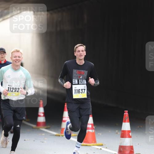 05.10.2025 - 20. swb-Marathon Bremen Michael Strokosch http://msf.ph/oto/9211296 05.10.2025 10:43:26 Laufen 0, 11292, 11637 meine-sportfotos.de