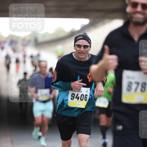 05.10.2025 - 20. swb-Marathon Bremen Michael Strokosch http://msf.ph/oto/9211309 05.10.2025 10:43:31 Laufen 9406, 878 meine-sportfotos.de