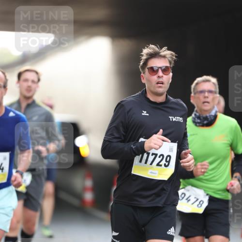 05.10.2025 - 20. swb-Marathon Bremen Michael Strokosch http://msf.ph/oto/9211317 05.10.2025 10:43:35 Laufen 4, 11729, 9478 meine-sportfotos.de