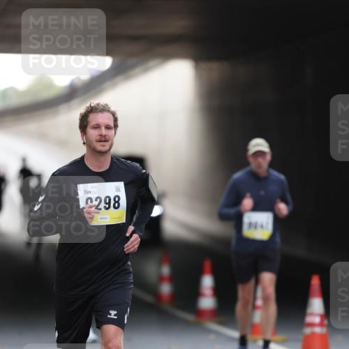 05.10.2025 - 20. swb-Marathon Bremen Michael Strokosch http://msf.ph/oto/9211330 05.10.2025 10:43:41 Laufen 298 meine-sportfotos.de