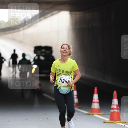 05.10.2025 - 20. swb-Marathon Bremen Michael Strokosch http://msf.ph/oto/9211335 05.10.2025 10:43:44 Laufen 11248 meine-sportfotos.de