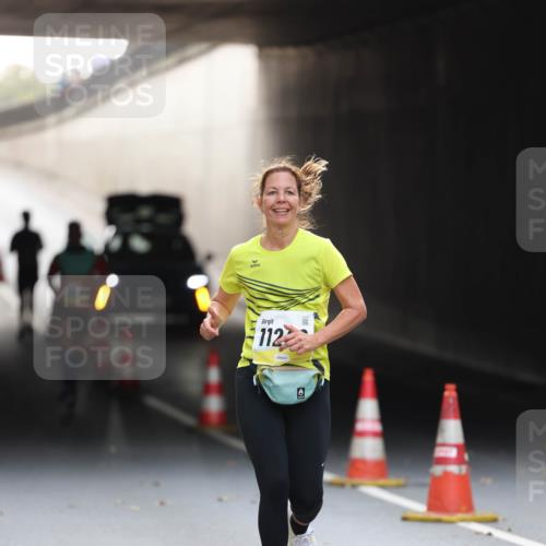 05.10.2025 - 20. swb-Marathon Bremen Michael Strokosch http://msf.ph/oto/9211337 05.10.2025 10:43:45 Laufen 112 meine-sportfotos.de