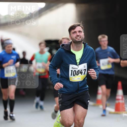 05.10.2025 - 20. swb-Marathon Bremen Michael Strokosch http://msf.ph/oto/9211366 05.10.2025 10:43:58 Laufen 10047, 01801 meine-sportfotos.de