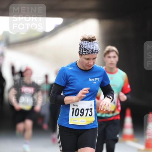 05.10.2025 - 20. swb-Marathon Bremen Michael Strokosch http://msf.ph/oto/9211375 05.10.2025 10:44:02 Laufen 10973, 02301 meine-sportfotos.de
