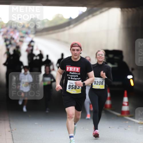 05.10.2025 - 20. swb-Marathon Bremen Michael Strokosch http://msf.ph/oto/9211378 05.10.2025 10:44:03 Laufen 9585, 02153, 9206 meine-sportfotos.de