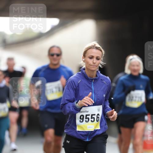 05.10.2025 - 20. swb-Marathon Bremen Michael Strokosch http://msf.ph/oto/9211402 05.10.2025 10:44:17 Laufen 9556 meine-sportfotos.de