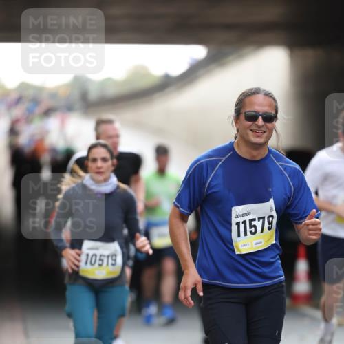 05.10.2025 - 20. swb-Marathon Bremen Michael Strokosch http://msf.ph/oto/9211406 05.10.2025 10:44:19 Laufen 10519, 11579, 02613 meine-sportfotos.de