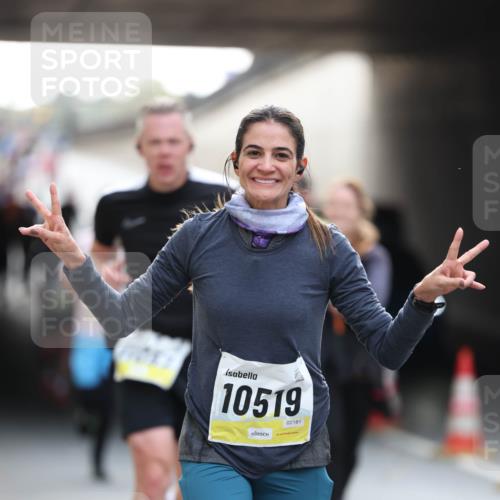 05.10.2025 - 20. swb-Marathon Bremen Michael Strokosch http://msf.ph/oto/9211413 05.10.2025 10:44:21 Laufen 10519, 02181 meine-sportfotos.de