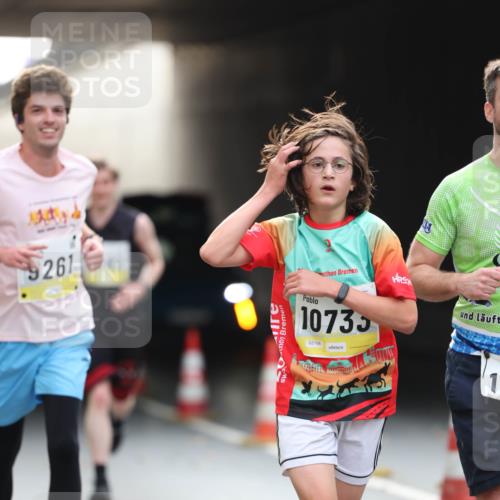 05.10.2025 - 20. swb-Marathon Bremen Michael Strokosch http://msf.ph/oto/9211419 05.10.2025 10:44:24 Laufen 9261, 10735, 02198, 11 meine-sportfotos.de