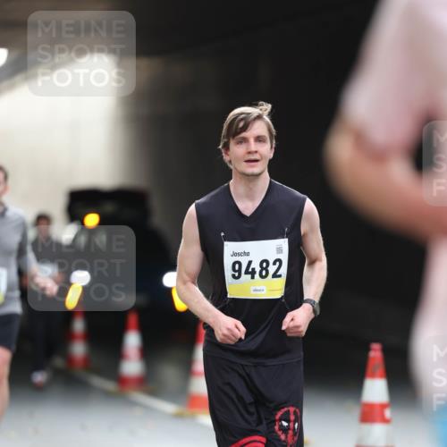 05.10.2025 - 20. swb-Marathon Bremen Michael Strokosch http://msf.ph/oto/9211425 05.10.2025 10:44:26 Laufen 9482 meine-sportfotos.de