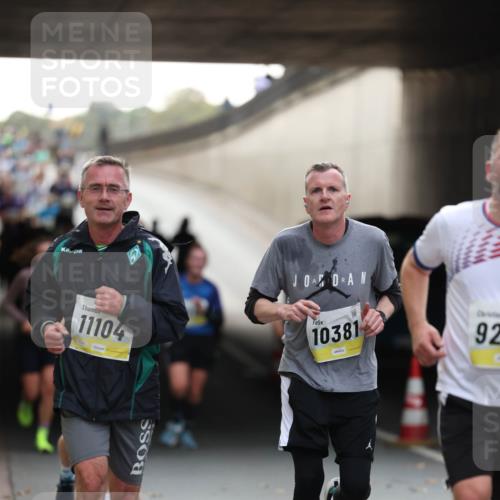05.10.2025 - 20. swb-Marathon Bremen Michael Strokosch http://msf.ph/oto/9211441 05.10.2025 10:44:36 Laufen 11104, 10381, 92 meine-sportfotos.de