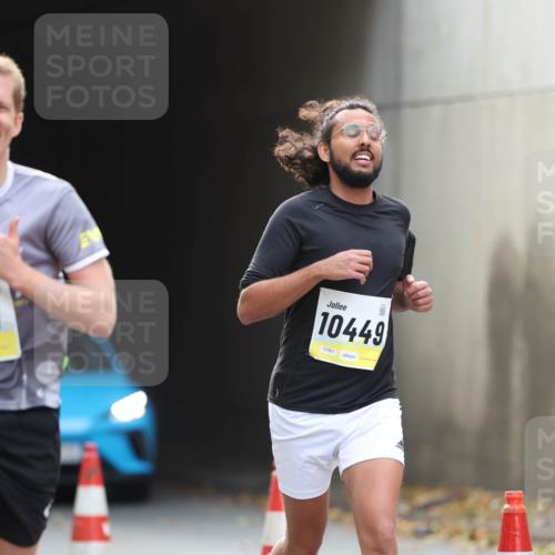 05.10.2025 - 20. swb-Marathon Bremen Michael Strokosch http://msf.ph/oto/9211462 05.10.2025 10:44:49 Laufen 10449, 02561 meine-sportfotos.de