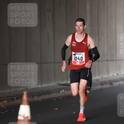 05.10.2025 - 20. swb-Marathon Bremen Michael Strokosch http://msf.ph/oto/9211484 05.10.2025 11:42:02 Laufen 1040 meine-sportfotos.de