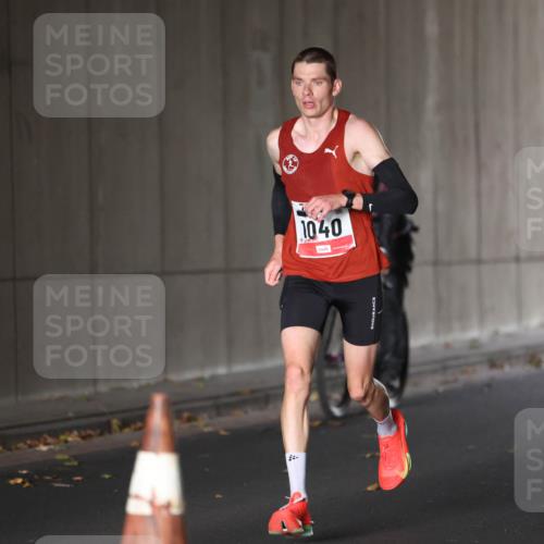 05.10.2025 - 20. swb-Marathon Bremen Michael Strokosch http://msf.ph/oto/9211485 05.10.2025 11:42:02 Laufen 1040 meine-sportfotos.de