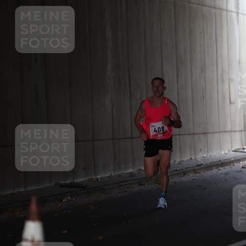 05.10.2025 - 20. swb-Marathon Bremen Michael Strokosch http://msf.ph/oto/9211491 05.10.2025 11:43:27 Laufen 408 meine-sportfotos.de