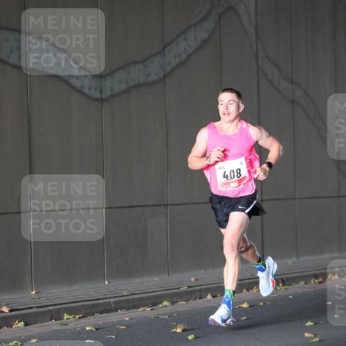 05.10.2025 - 20. swb-Marathon Bremen Michael Strokosch http://msf.ph/oto/9211497 05.10.2025 11:43:30 Laufen 408 meine-sportfotos.de