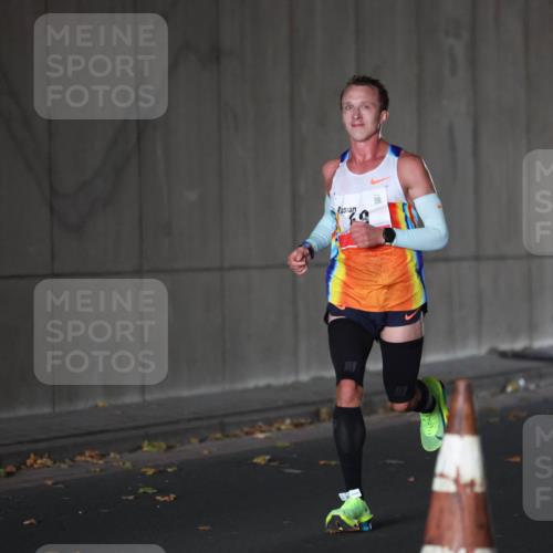 05.10.2025 - 20. swb-Marathon Bremen Michael Strokosch http://msf.ph/oto/9211501 05.10.2025 11:45:39 Laufen  meine-sportfotos.de